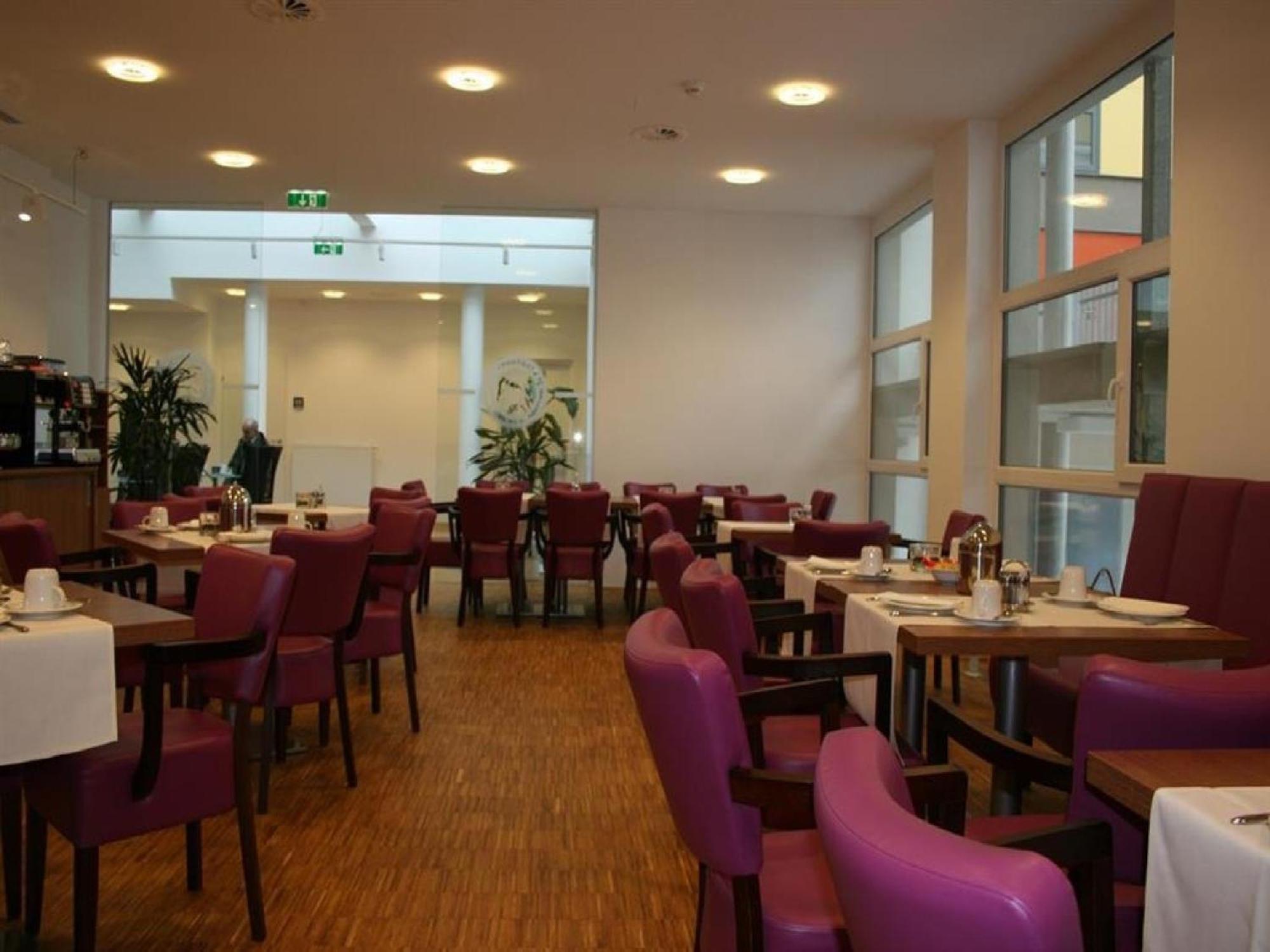 Stadthotel 바이트호펜 안 데르 타야 외부 사진