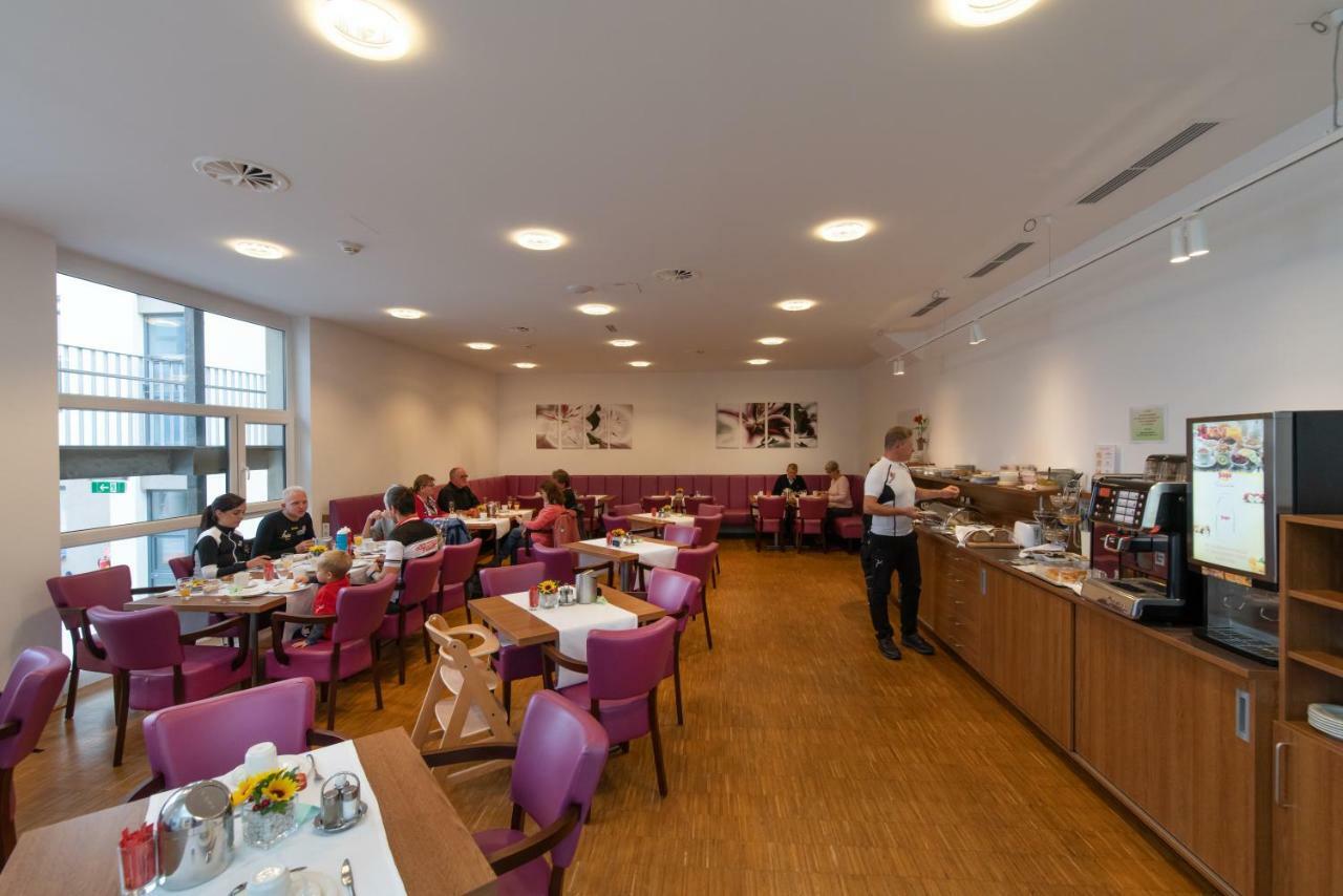 Stadthotel 바이트호펜 안 데르 타야 외부 사진